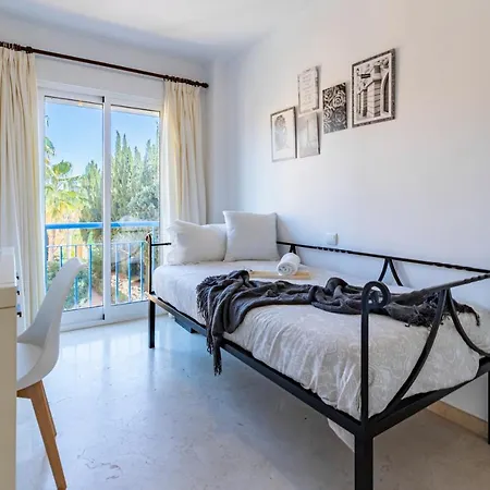 Дом отдыха Familiar En Complejo Con Piscina - Bel Air 28 Эстепона
