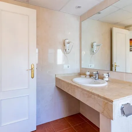 Дом отдыха Familiar En Complejo Con Piscina - Bel Air 28 Эстепона